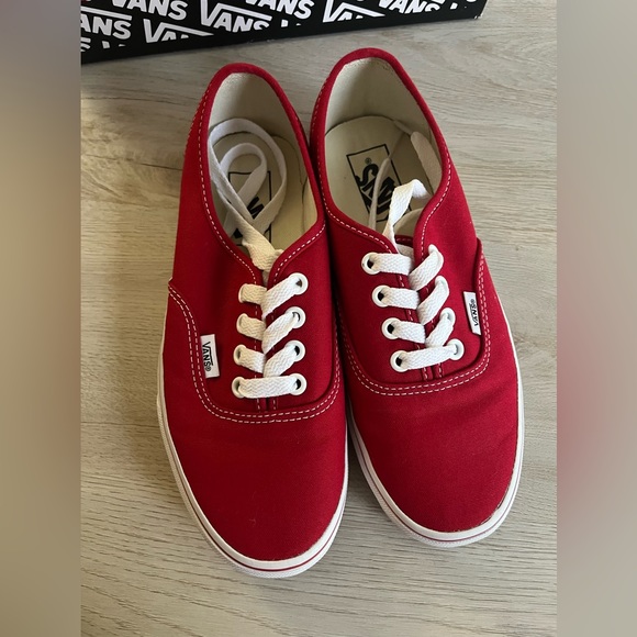 Red Vans Authentic - Picture 3 of 4